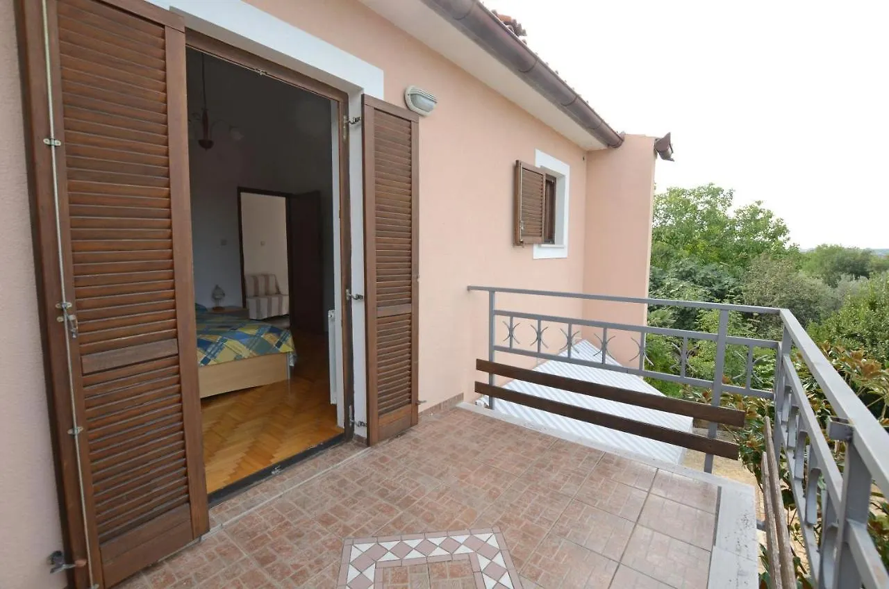 Apartments Josip Pavicini